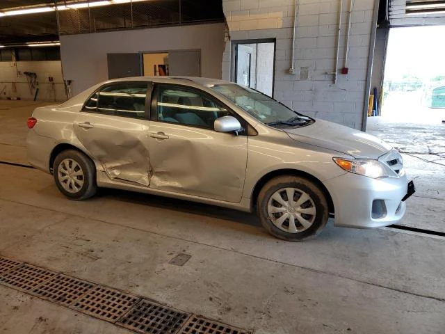 Photo 3 VIN: 2T1BU4EE0BC696960 - TOYOTA COROLLA BA 