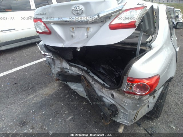 Photo 5 VIN: 2T1BU4EE0BC742030 - TOYOTA COROLLA 