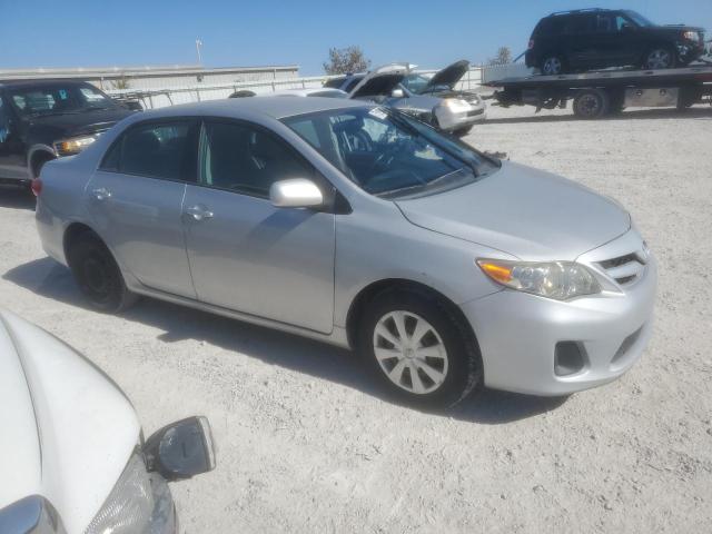 Photo 3 VIN: 2T1BU4EE0BC747826 - TOYOTA COROLLA 