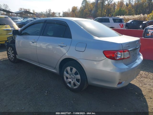 Photo 2 VIN: 2T1BU4EE0CC780410 - TOYOTA COROLLA 