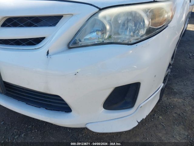 Photo 5 VIN: 2T1BU4EE0CC803927 - TOYOTA COROLLA 