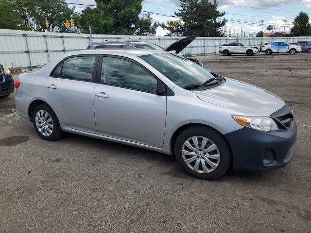 Photo 3 VIN: 2T1BU4EE0CC894570 - TOYOTA COROLLA 