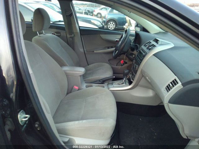 Photo 4 VIN: 2T1BU4EE0CC908094 - TOYOTA COROLLA 