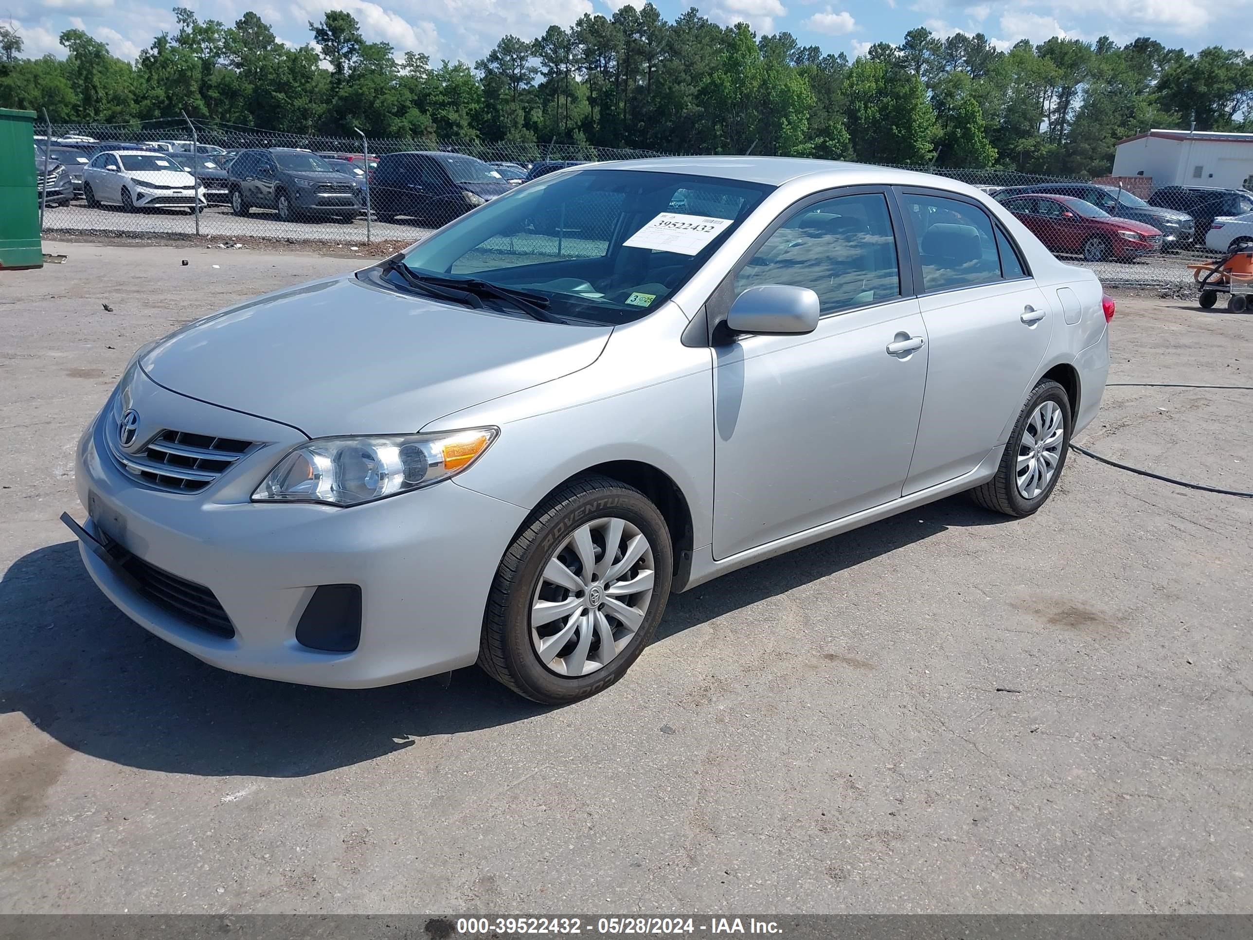 Photo 1 VIN: 2T1BU4EE0DC047338 - TOYOTA COROLLA 