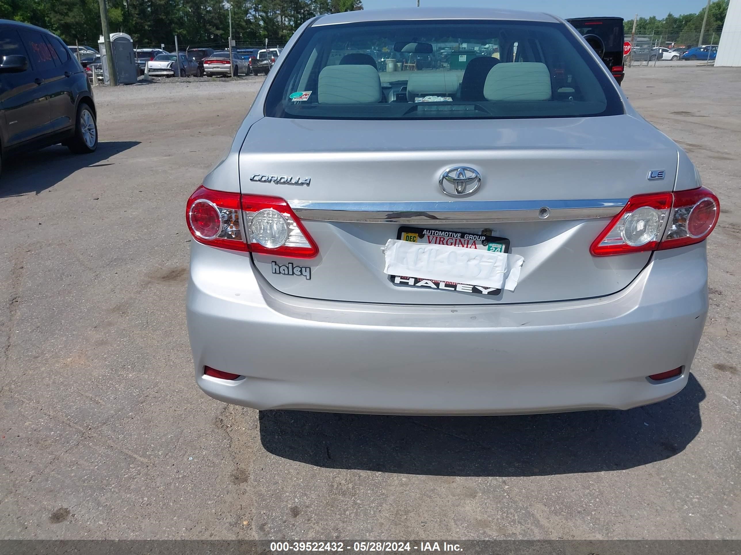 Photo 15 VIN: 2T1BU4EE0DC047338 - TOYOTA COROLLA 