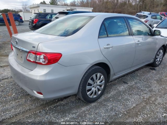 Photo 3 VIN: 2T1BU4EE0DC049512 - TOYOTA COROLLA 