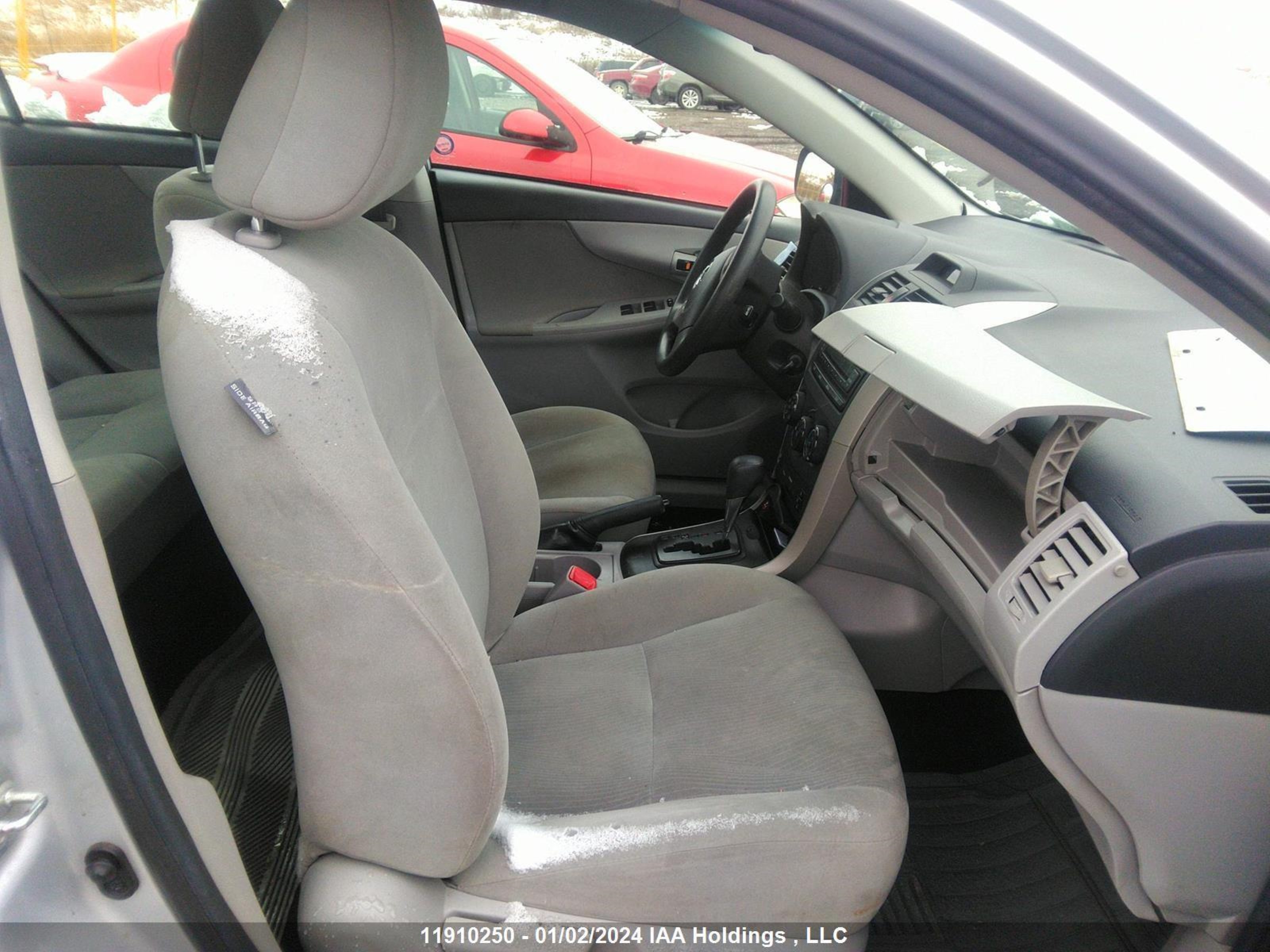 Photo 4 VIN: 2T1BU4EE0DC050076 - TOYOTA COROLLA 