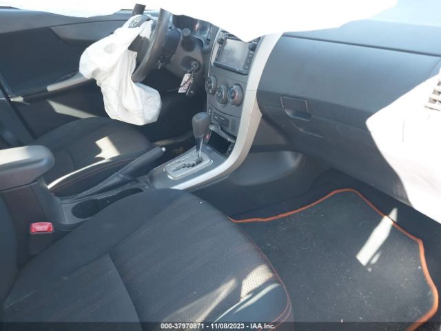 Photo 4 VIN: 2T1BU4EE0DC093641 - TOYOTA COROLLA 