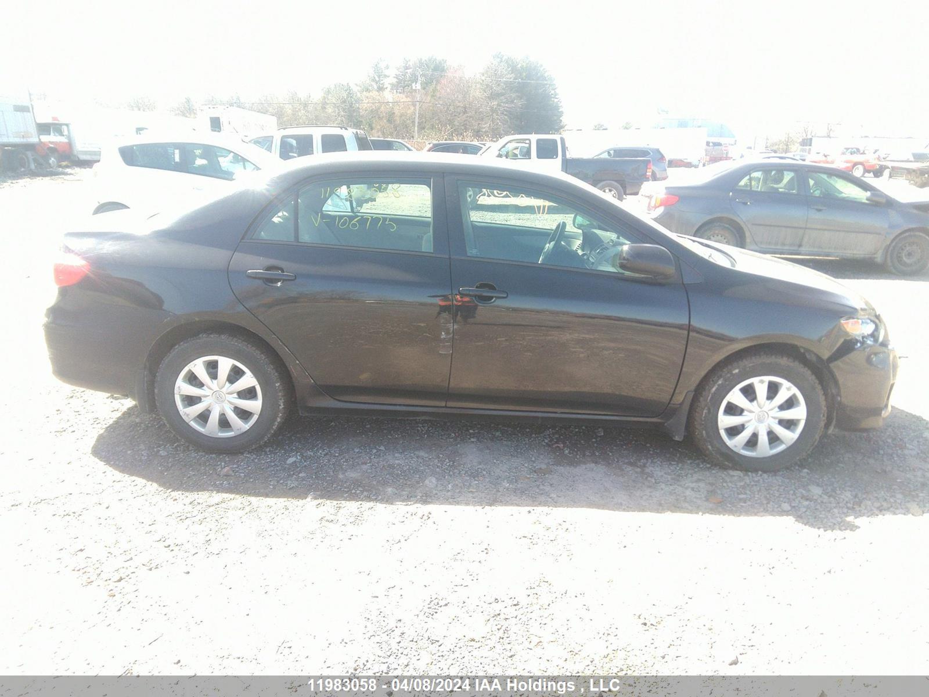 Photo 12 VIN: 2T1BU4EE0DC106775 - TOYOTA COROLLA 