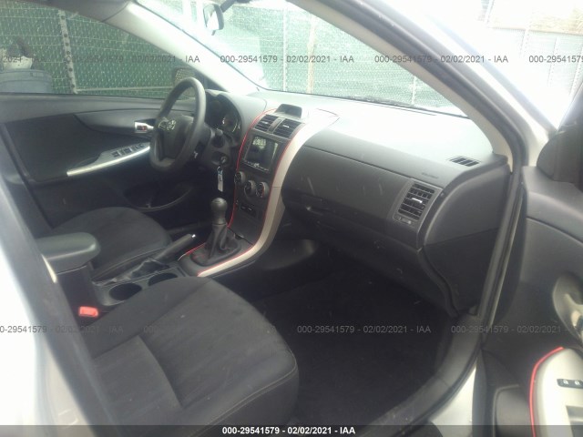 Photo 4 VIN: 2T1BU4EE0DC112334 - TOYOTA COROLLA 