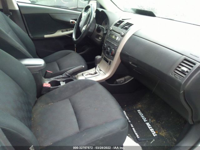 Photo 4 VIN: 2T1BU4EE1AC381776 - TOYOTA COROLLA 