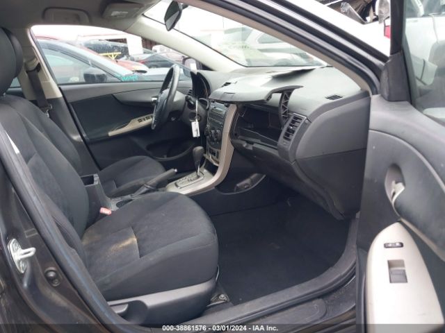 Photo 4 VIN: 2T1BU4EE1AC447534 - TOYOTA COROLLA 