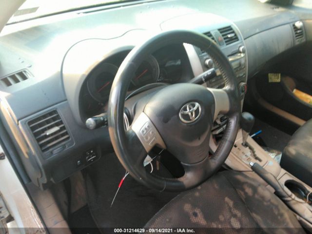 Photo 4 VIN: 2T1BU4EE1AC449493 - TOYOTA COROLLA 