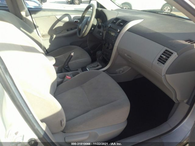 Photo 4 VIN: 2T1BU4EE1AC501527 - TOYOTA COROLLA 