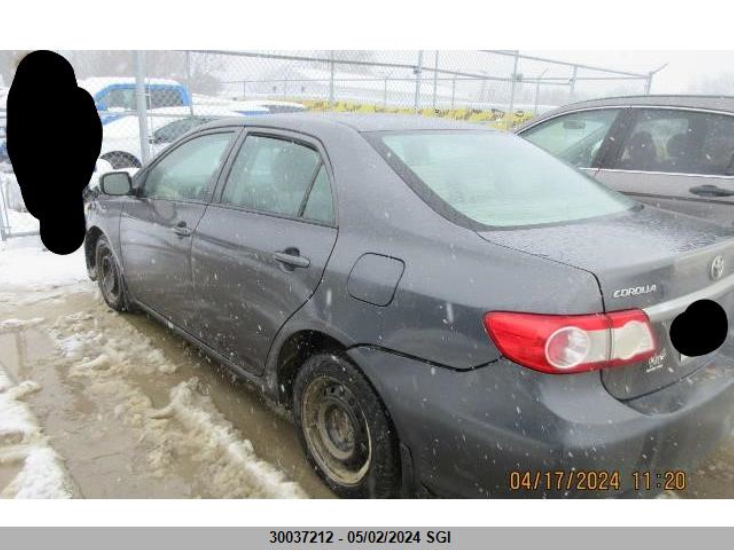 Photo 3 VIN: 2T1BU4EE1BC556402 - TOYOTA COROLLA 