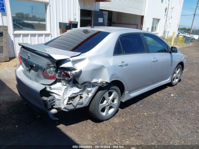 Photo 3 VIN: 2T1BU4EE1BC581848 - TOYOTA COROLLA 