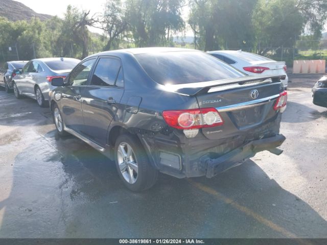 Photo 2 VIN: 2T1BU4EE1BC617635 - TOYOTA COROLLA 