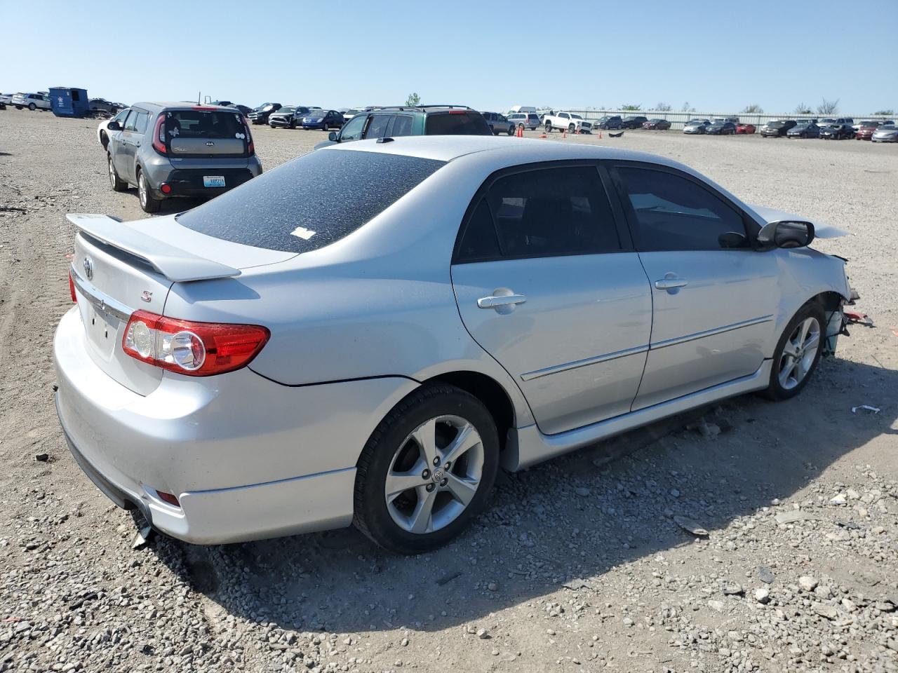 Photo 2 VIN: 2T1BU4EE1BC621698 - TOYOTA COROLLA 