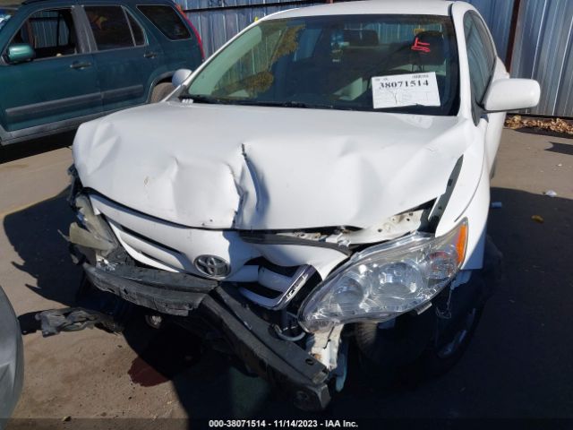 Photo 5 VIN: 2T1BU4EE1BC689564 - TOYOTA COROLLA 