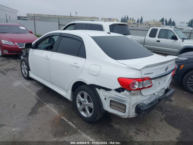 Photo 2 VIN: 2T1BU4EE1CC757962 - TOYOTA COROLLA 