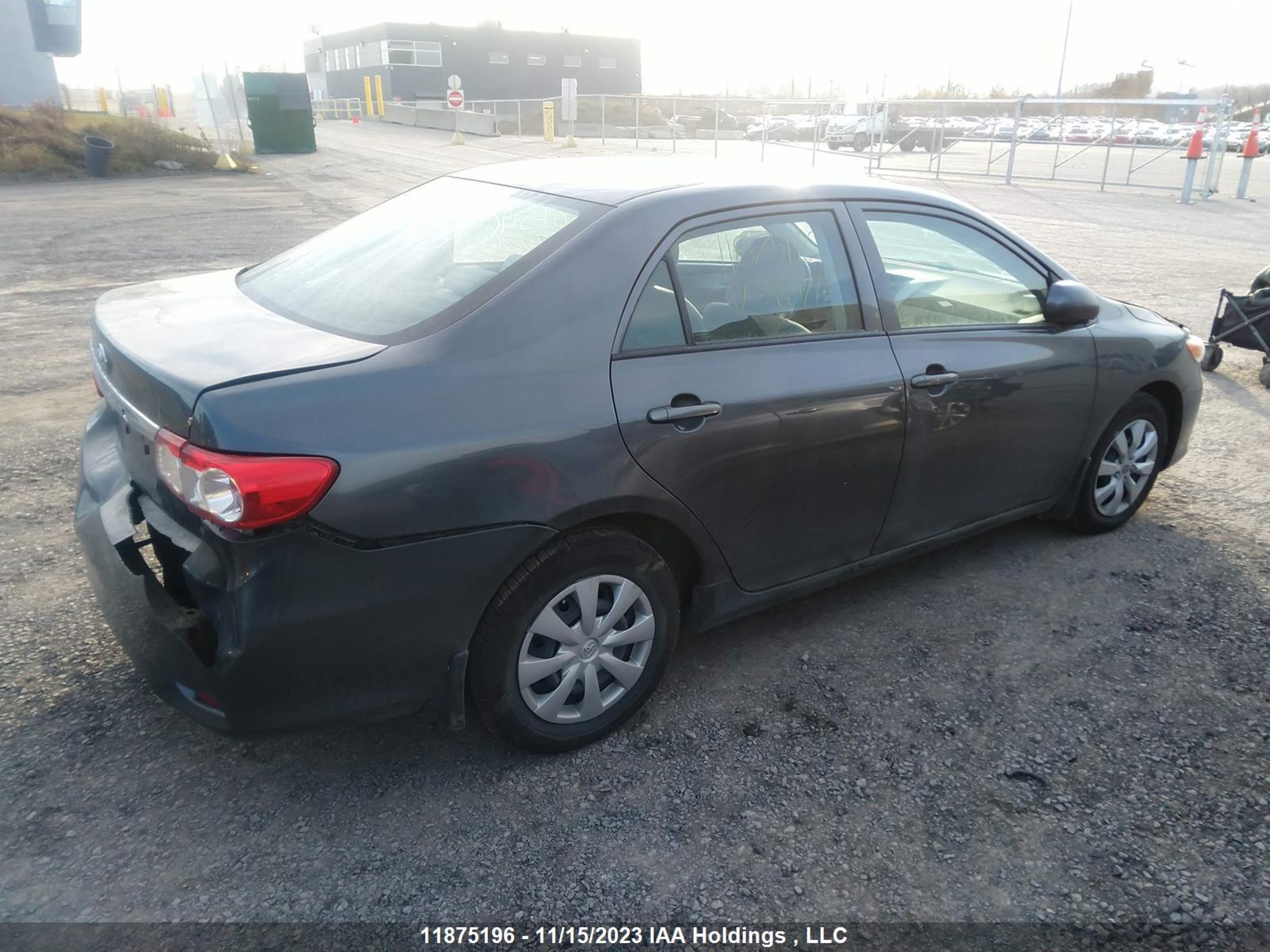 Photo 3 VIN: 2T1BU4EE1CC760716 - TOYOTA COROLLA 