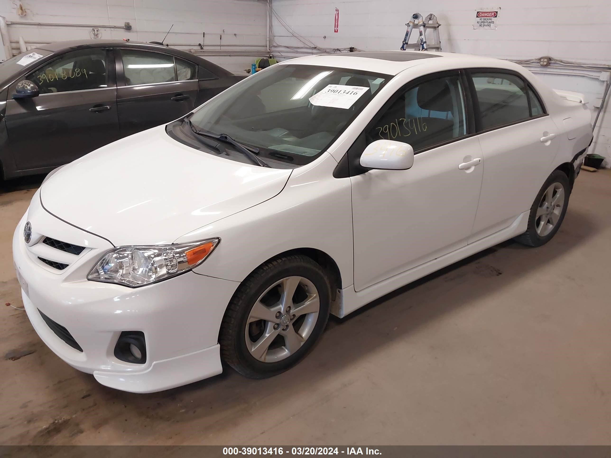 Photo 1 VIN: 2T1BU4EE1CC797717 - TOYOTA COROLLA 