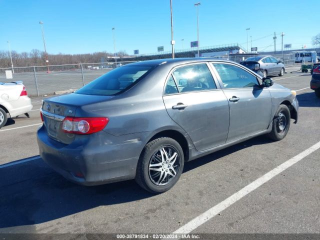 Photo 3 VIN: 2T1BU4EE1CC831557 - TOYOTA COROLLA 