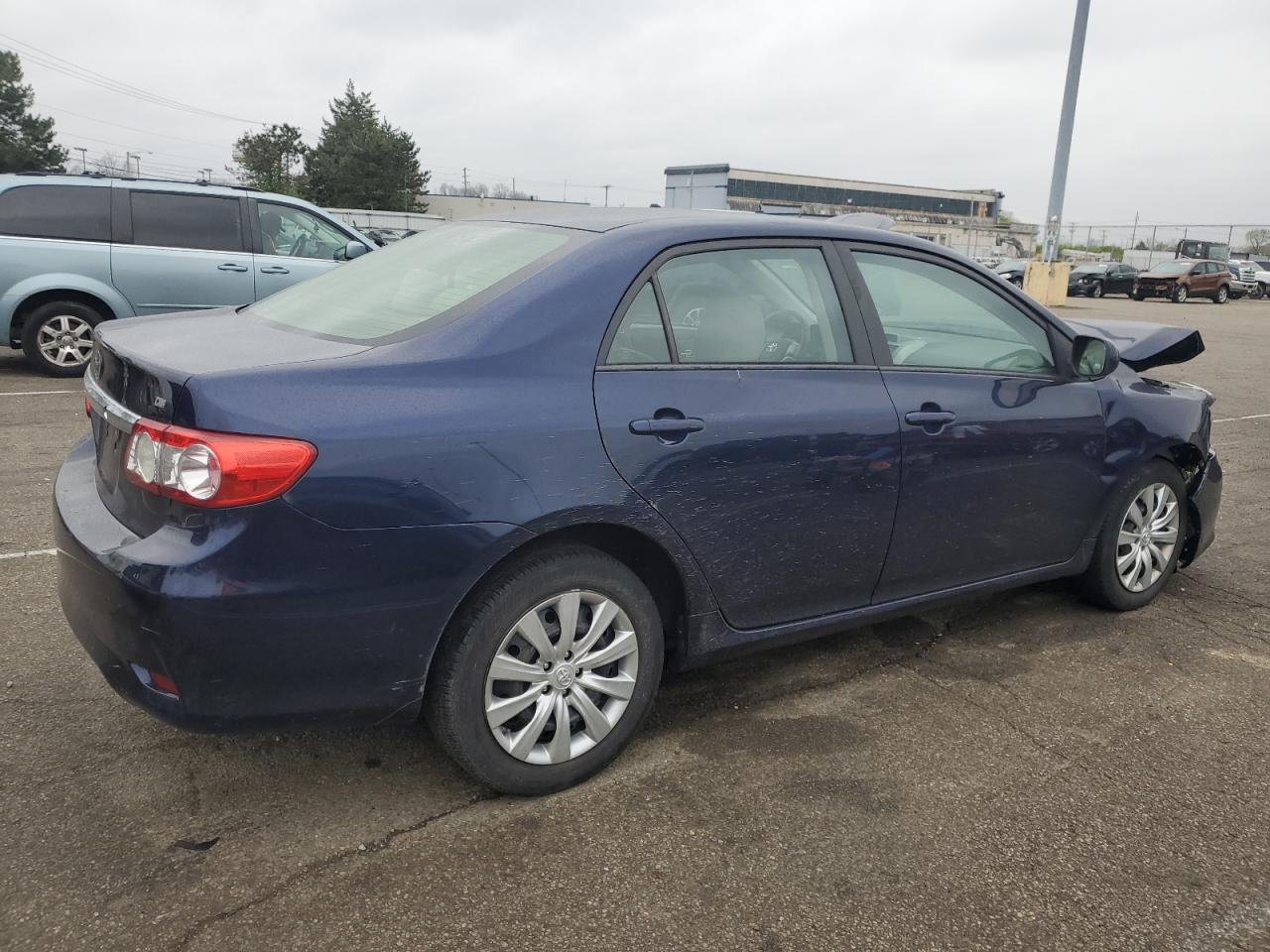 Photo 2 VIN: 2T1BU4EE1CC840131 - TOYOTA COROLLA 