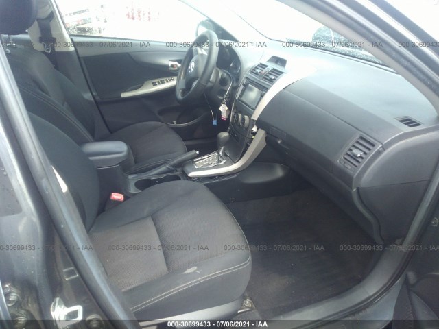 Photo 4 VIN: 2T1BU4EE1CC843935 - TOYOTA COROLLA 