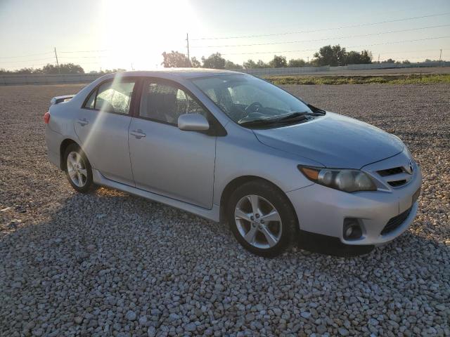 Photo 3 VIN: 2T1BU4EE1CC860637 - TOYOTA COROLLA 