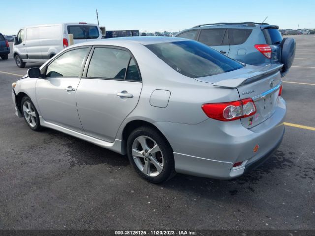 Photo 2 VIN: 2T1BU4EE1CC871654 - TOYOTA COROLLA 