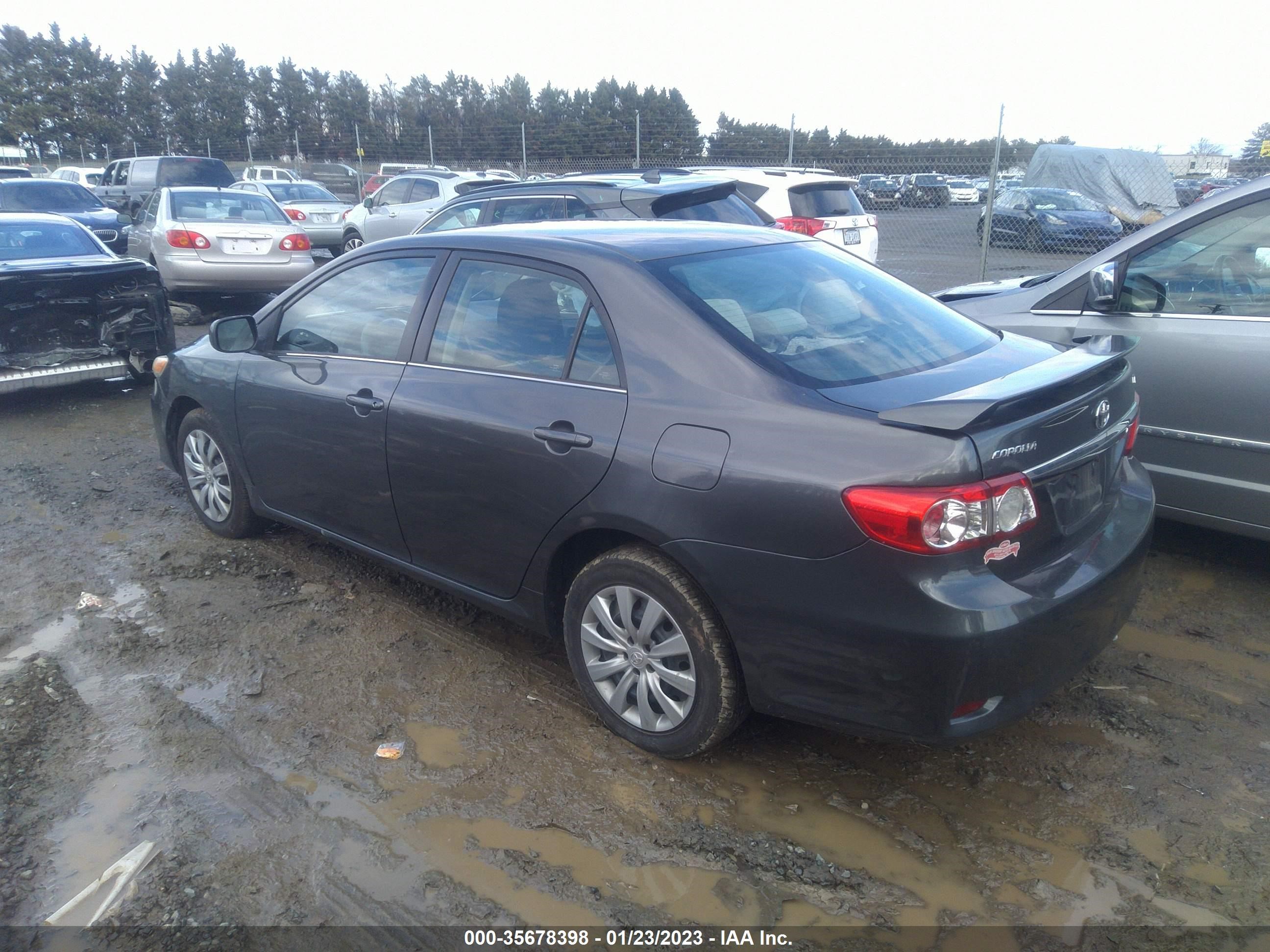 Photo 2 VIN: 2T1BU4EE1DC045856 - TOYOTA COROLLA 