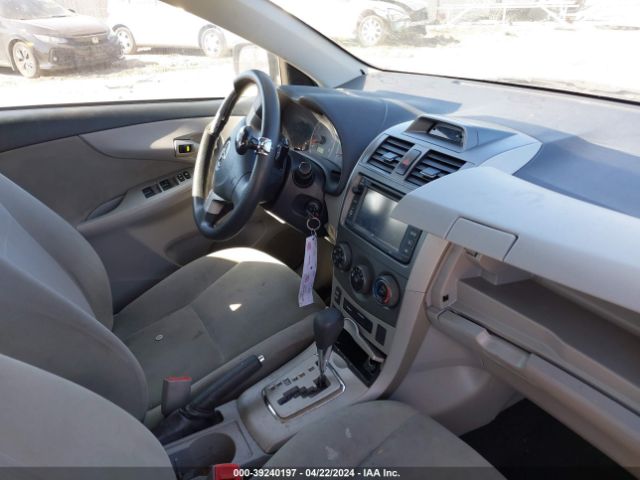 Photo 4 VIN: 2T1BU4EE1DC076783 - TOYOTA COROLLA 