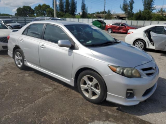 Photo 3 VIN: 2T1BU4EE1DC944605 - TOYOTA COROLLA BA 