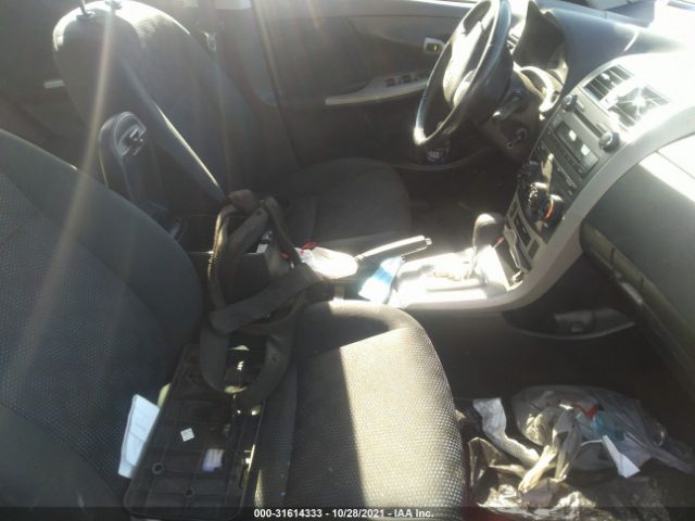 Photo 4 VIN: 2T1BU4EE2AC235001 - TOYOTA COROLLA 