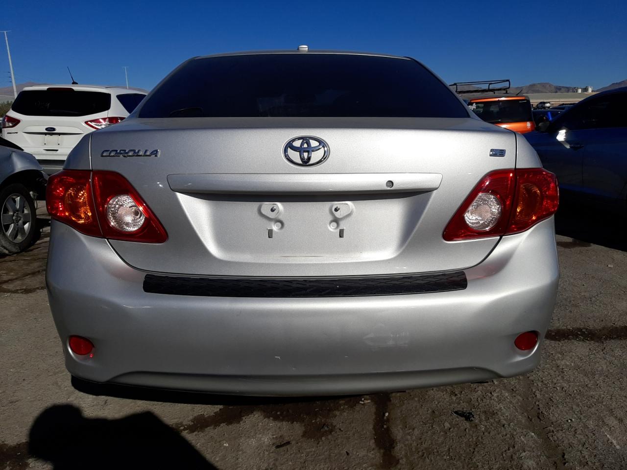 Photo 5 VIN: 2T1BU4EE2AC242742 - TOYOTA COROLLA 