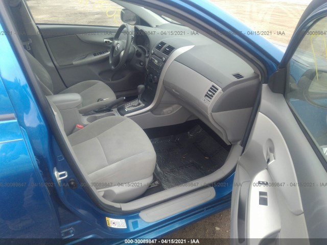 Photo 4 VIN: 2T1BU4EE2AC338323 - TOYOTA COROLLA 