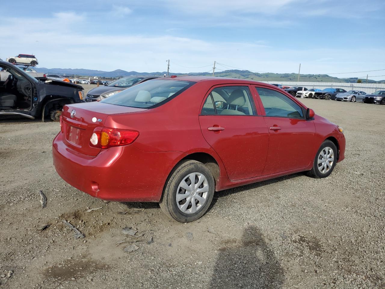 Photo 2 VIN: 2T1BU4EE2AC535749 - TOYOTA COROLLA 