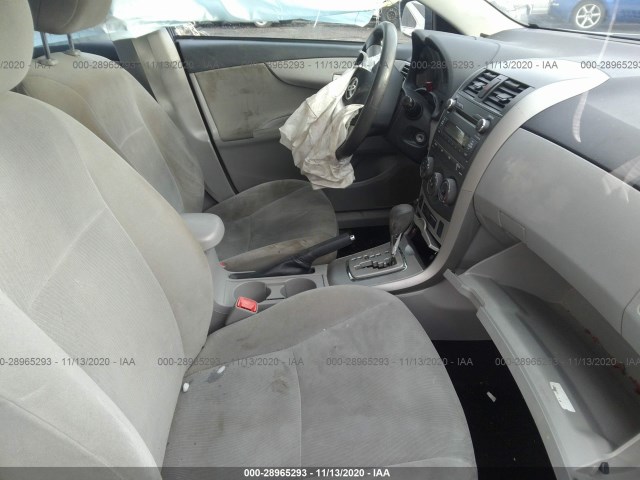 Photo 4 VIN: 2T1BU4EE2BC566873 - TOYOTA COROLLA 