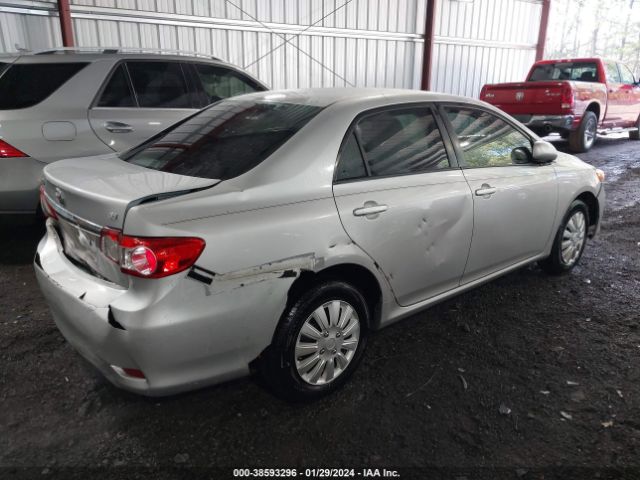 Photo 3 VIN: 2T1BU4EE2BC575413 - TOYOTA COROLLA 