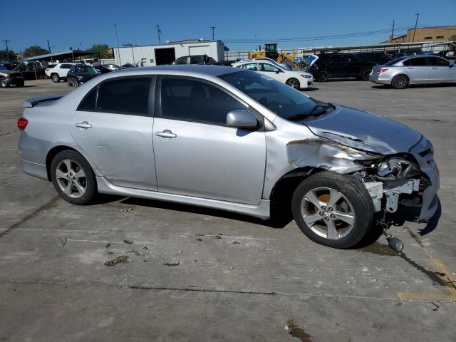 Photo 3 VIN: 2T1BU4EE2BC580692 - TOYOTA COROLLA 