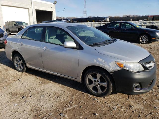 Photo 3 VIN: 2T1BU4EE2BC634878 - TOYOTA COROLLA 