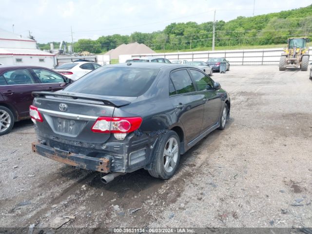 Photo 3 VIN: 2T1BU4EE2BC732812 - TOYOTA COROLLA 