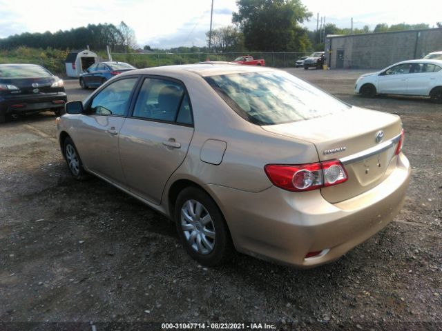 Photo 2 VIN: 2T1BU4EE2BC738027 - TOYOTA COROLLA 