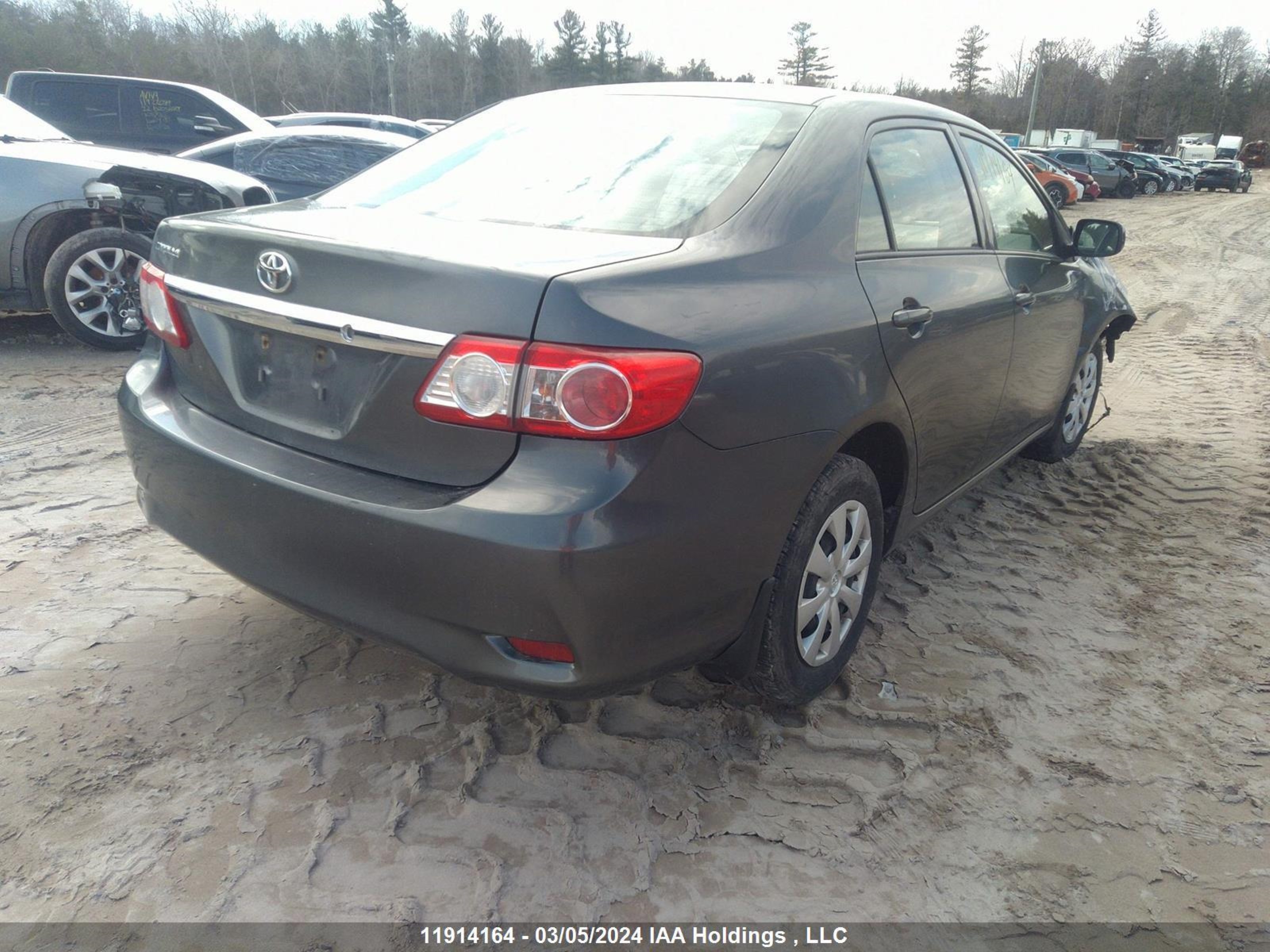 Photo 3 VIN: 2T1BU4EE2CC757758 - TOYOTA COROLLA 