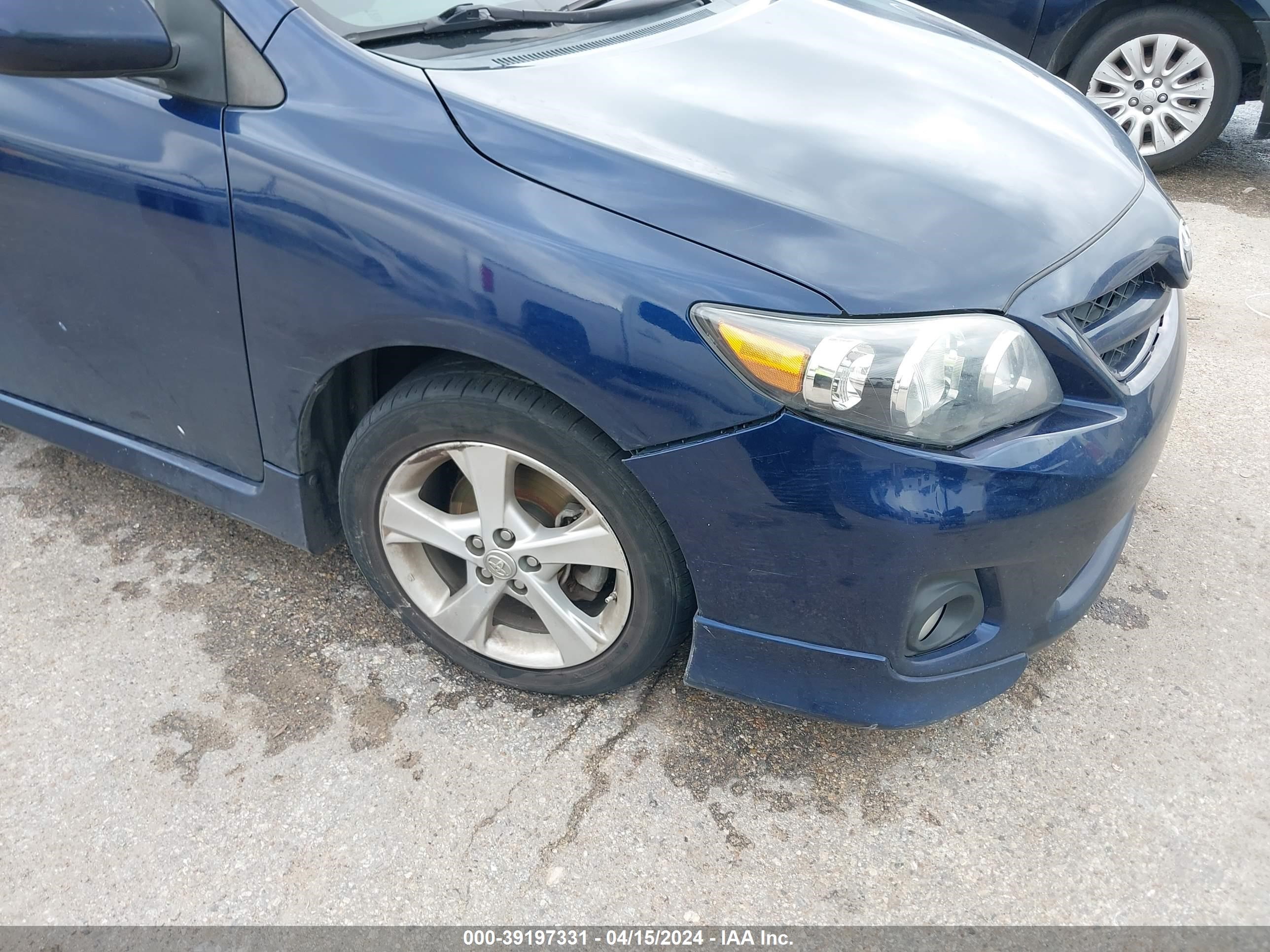 Photo 5 VIN: 2T1BU4EE2CC807350 - TOYOTA COROLLA 