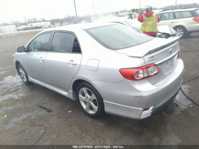 Photo 2 VIN: 2T1BU4EE2CC880105 - TOYOTA COROLLA 