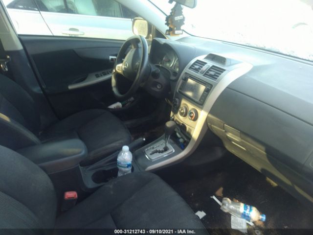 Photo 4 VIN: 2T1BU4EE2CC918724 - TOYOTA COROLLA 