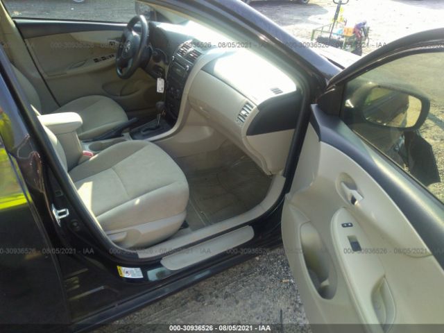 Photo 4 VIN: 2T1BU4EE2DC090966 - TOYOTA COROLLA 