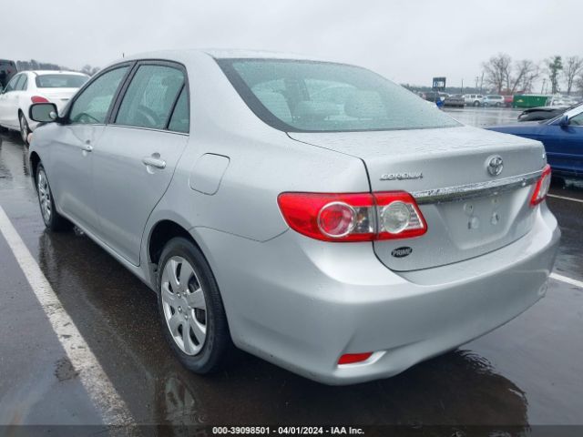 Photo 2 VIN: 2T1BU4EE2DC972638 - TOYOTA COROLLA 